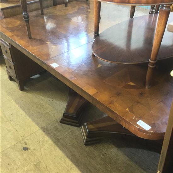 Oyster Walnut & Laburnham twin pillar table with 2 leaves